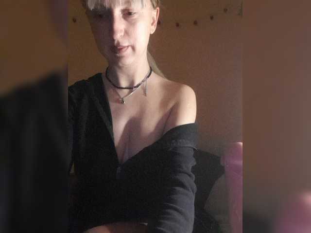 LizBetty live cam on BongaCams