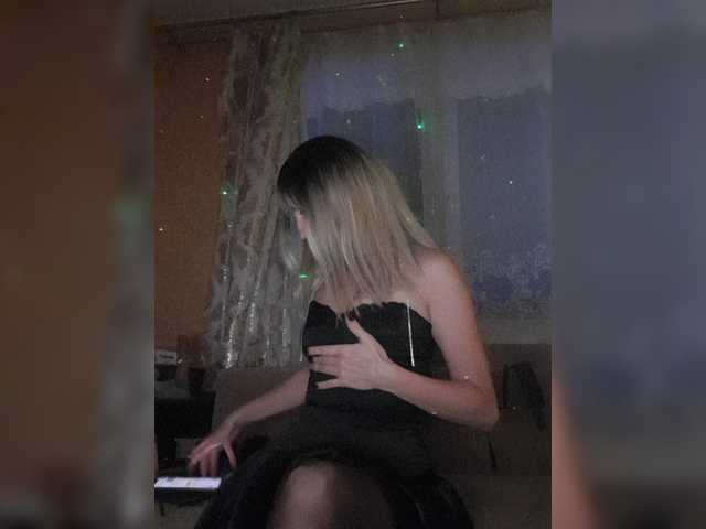 LizBetty live cam on BongaCams