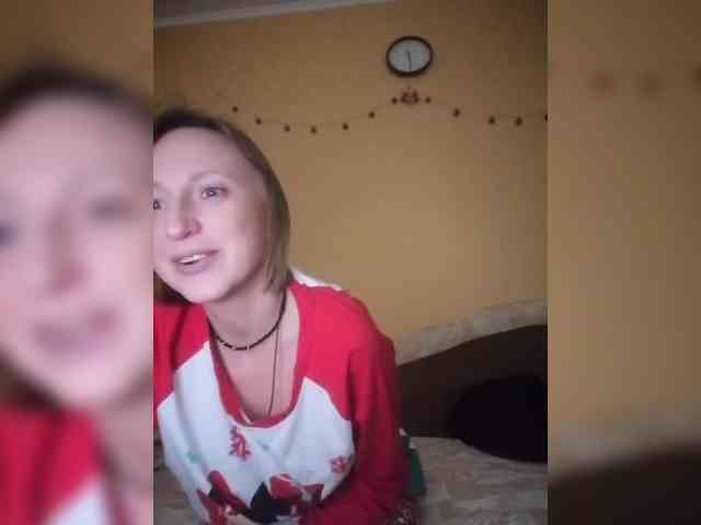 Ella-Mary webcam