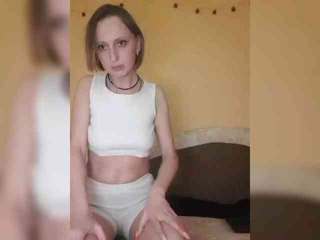 Ella-Mary webcam