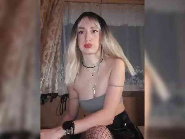 Ella-Mary webcam