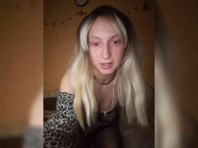 Ella-Mary webcam