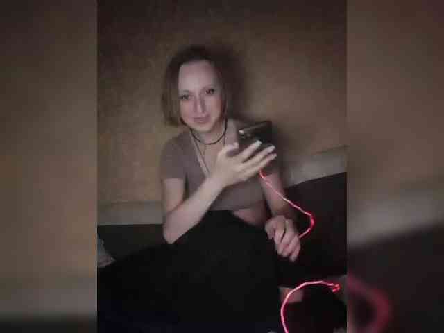 Ella-Mary webcam