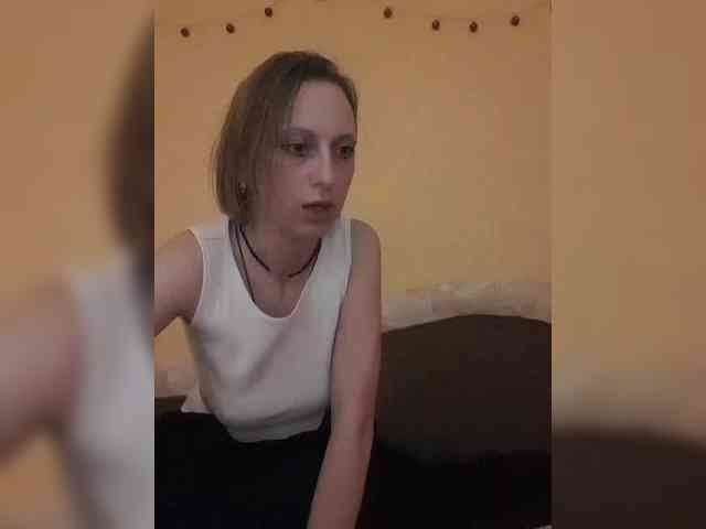 Ella-Mary webcam