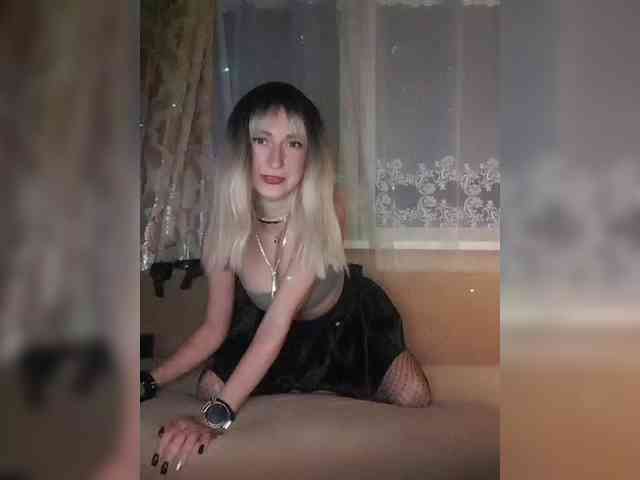 Ella-Mary webcam