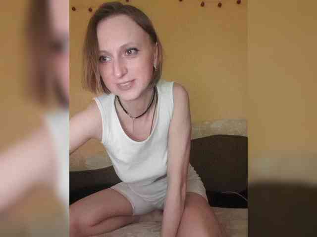 Ella-Mary webcam