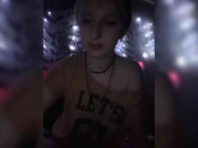 Ella-Mary webcam