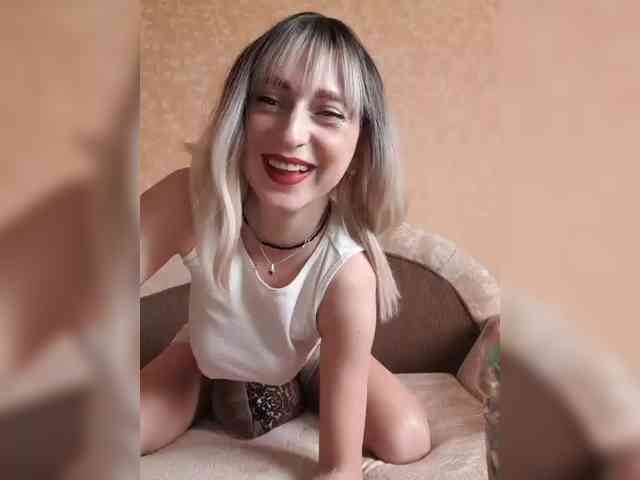 Ella-Mary webcam