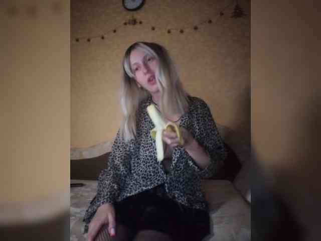 Ella-Mary webcam