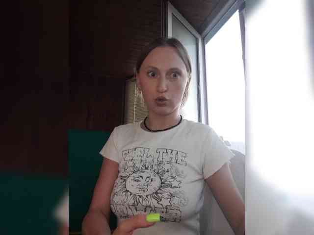 Ella-Mary webcam