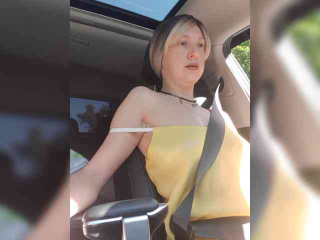 Ella-Mary webcam