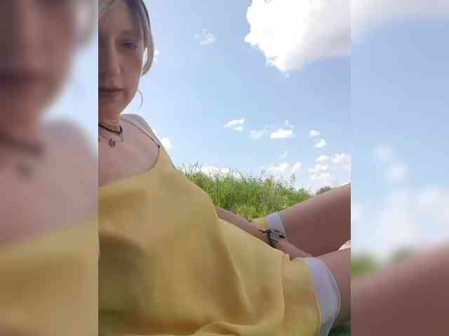 Ella-Mary webcam
