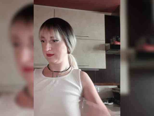 Ella-Mary webcam