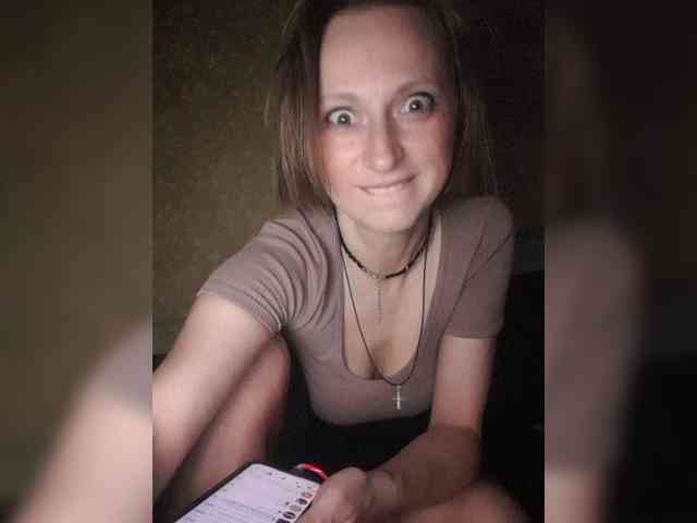 Ella-Mary webcam