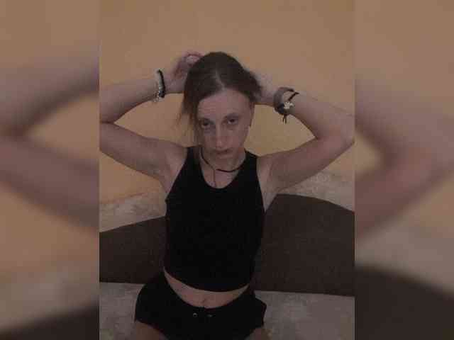 Ella-Mary webcam
