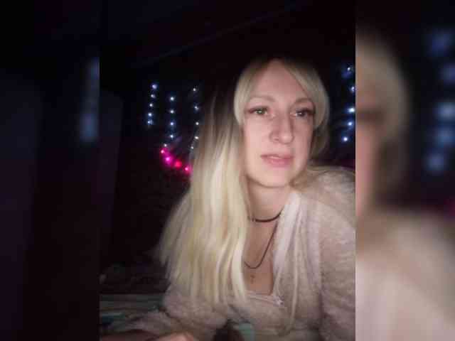 Ella-Mary webcam