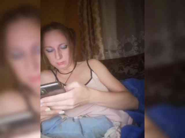 Ella-Mary webcam