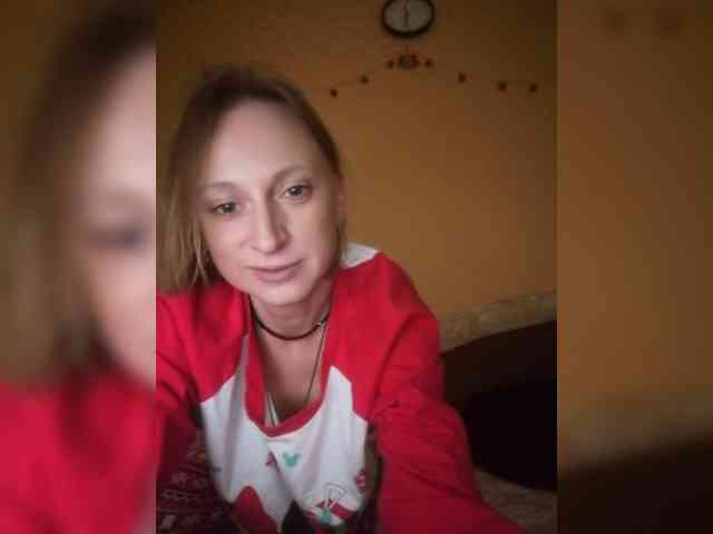 Ella-Mary webcam