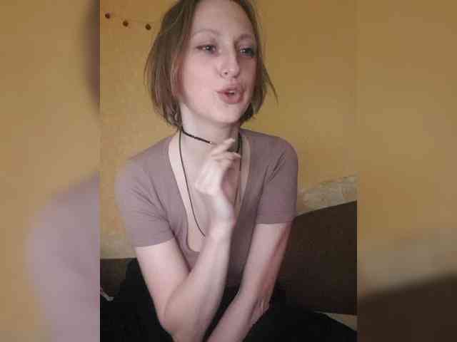 Ella-Mary webcam