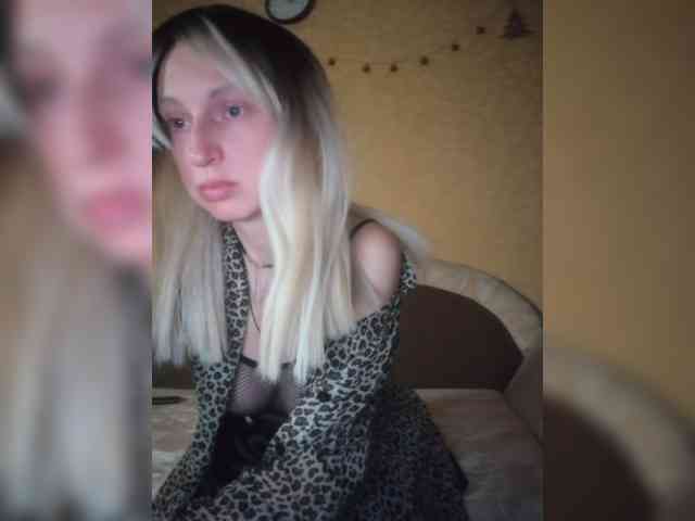 Ella-Mary webcam