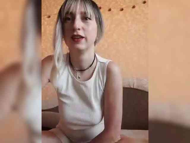 Ella-Mary webcam