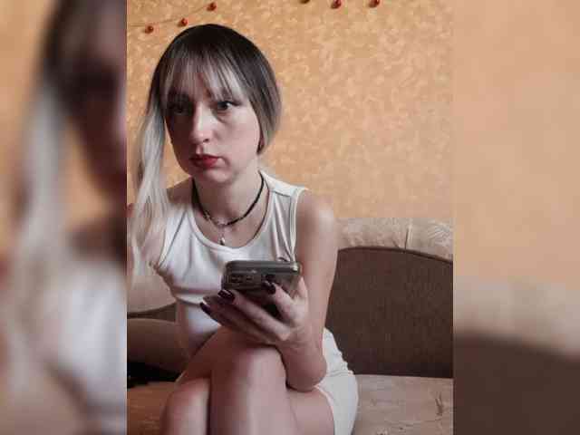 Ella-Mary webcam