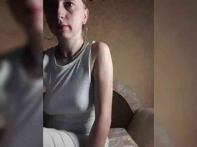 Ella-Mary webcam