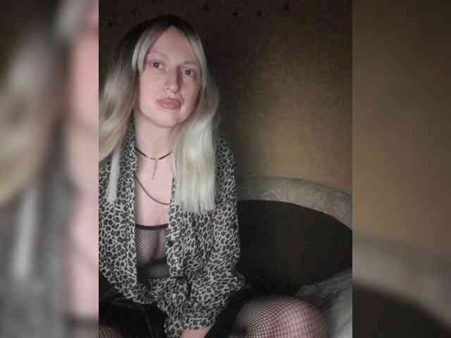 Ella-Mary webcam