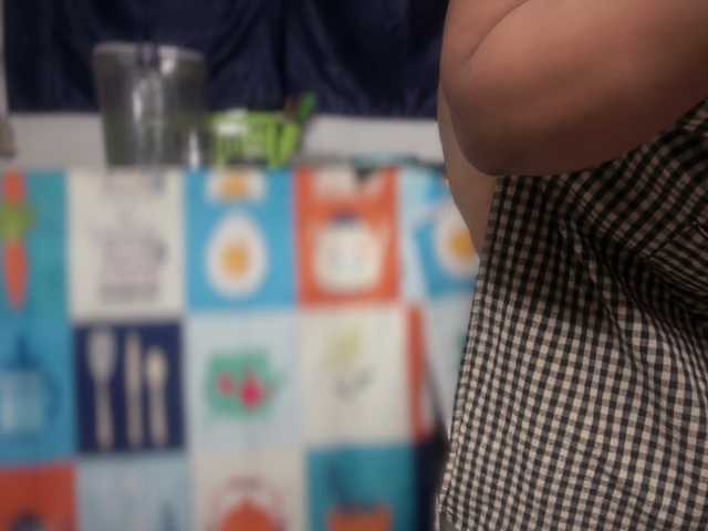 Selina_6 live cam preview