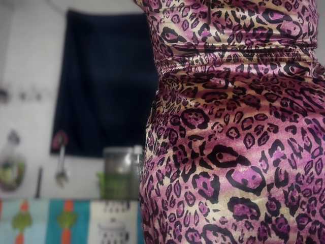 Dime- live cam on BongaCams