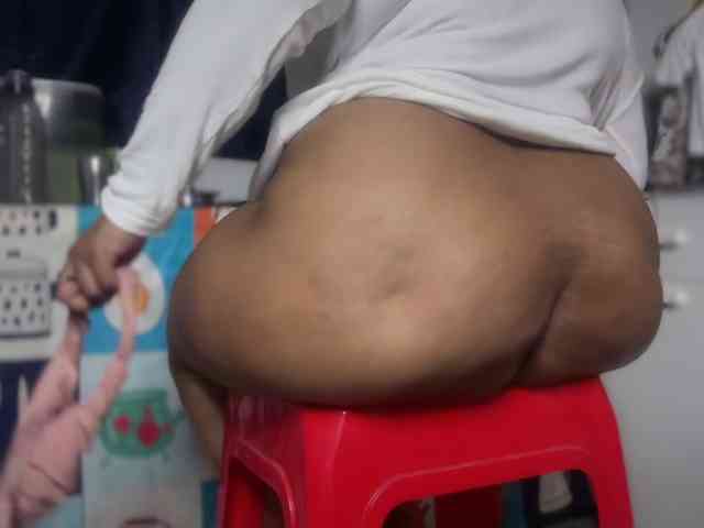 Selina_6 webcam