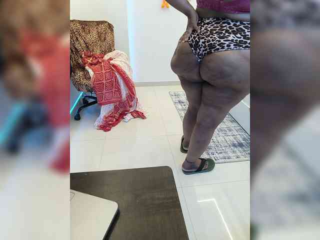 Selina_6 webcam