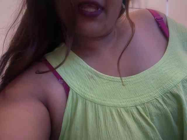 Selina_6 webcam