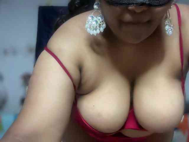 Selina_6 webcam