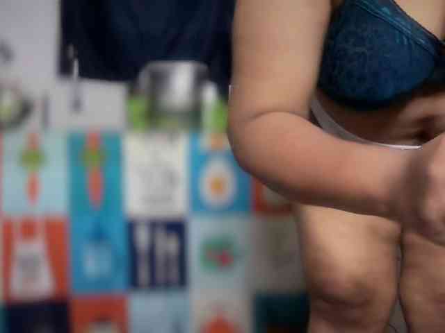 Selina_6 webcam