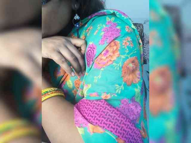 Selina_6 webcam