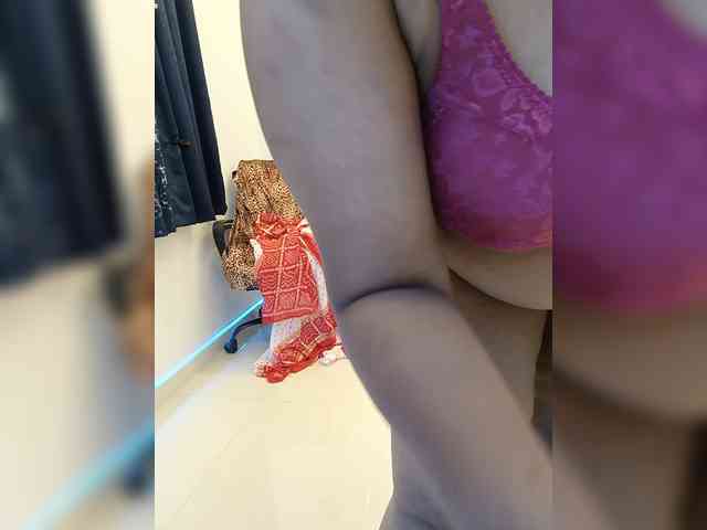 Selina_6 webcam