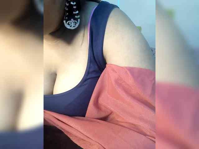 Selina_6 webcam