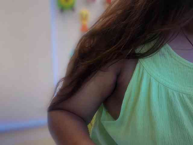 Selina_6 webcam
