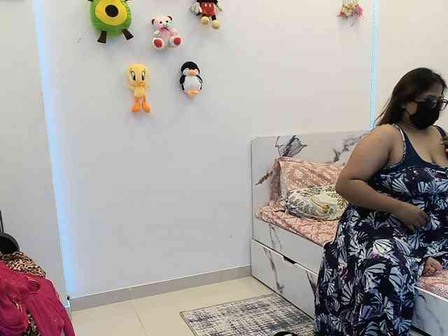 Selina_6 webcam
