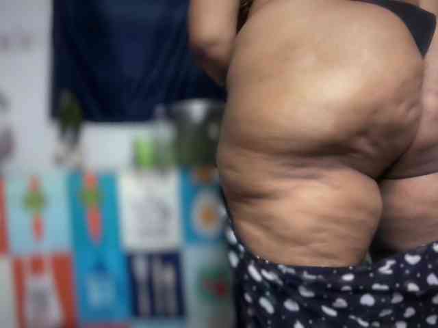 Selina_6 webcam