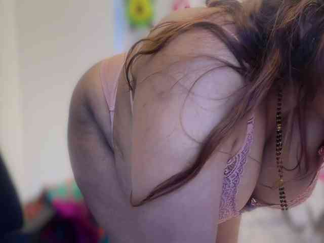 Selina_6 webcam