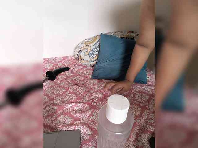 Selina_6 webcam