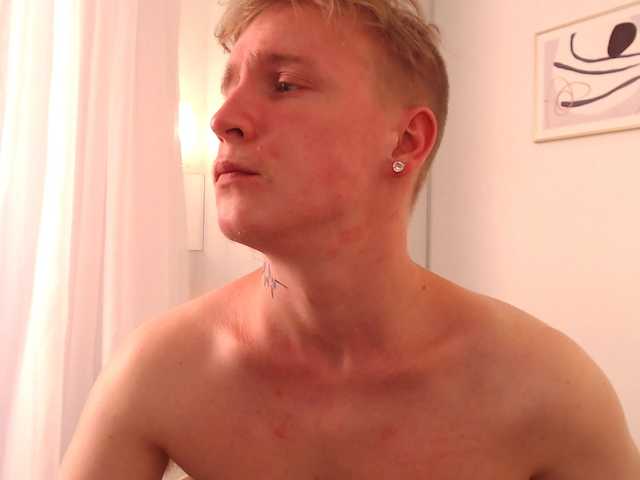 Alex-Sweet, 19 y/o - Live Cam on BongaCams