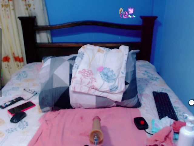 LilyBenet1 live cam on BongaCams