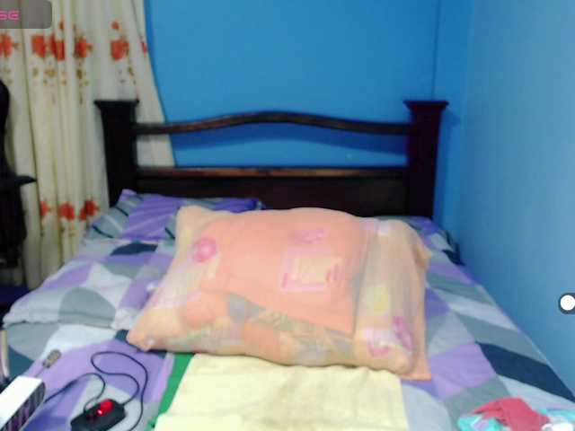 LilyBenet1 live cam on BongaCams
