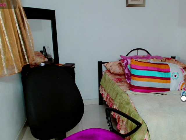 LilyBenet1 live cam on BongaCams