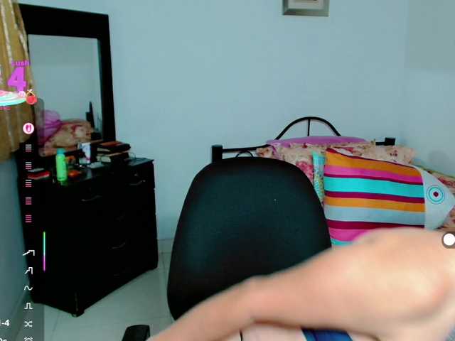 LilyBenet1 live webcam show