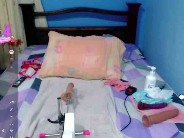LilyBenet1 webcam