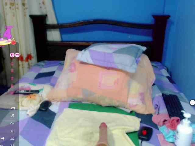LilyBenet1 webcam